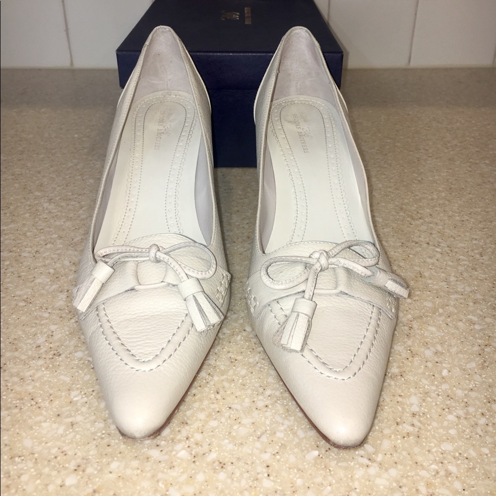 Brooks Brothers Bone Heel